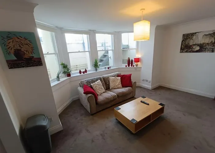 Seafront Apartment In Eastbourne