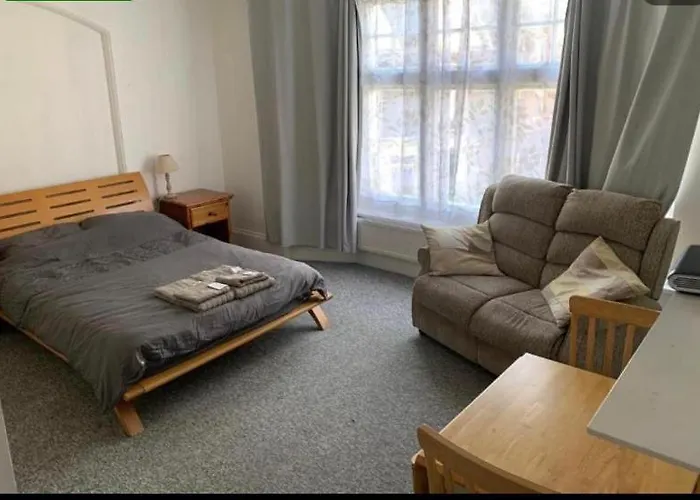 Studio Apartment Eastbourne Town Centre South Street