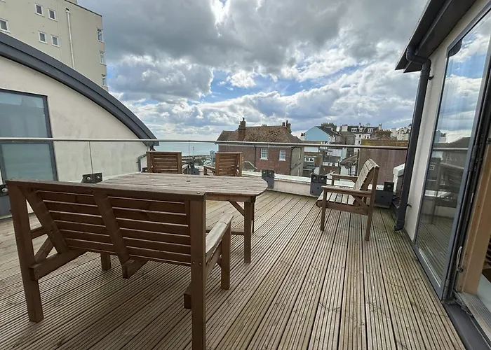 Millgrove House Apartments
