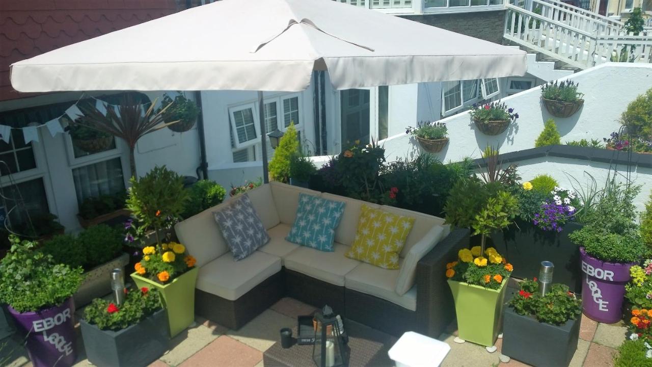 Guest house Ebor 3*
