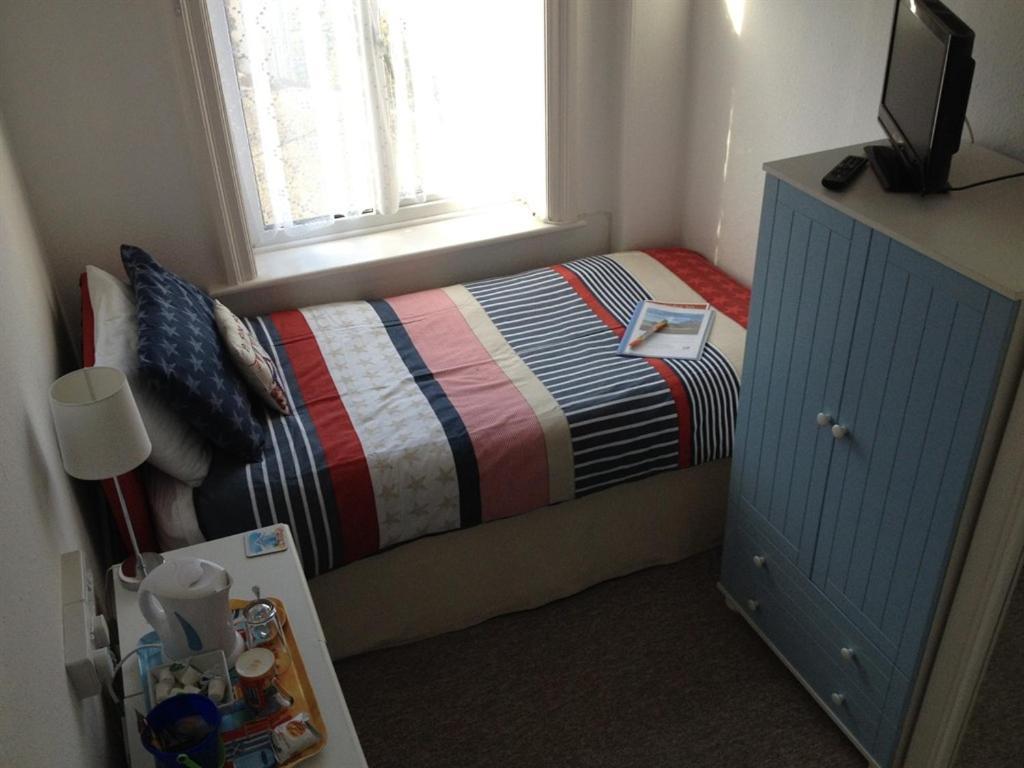 Seaview Guest house 4*