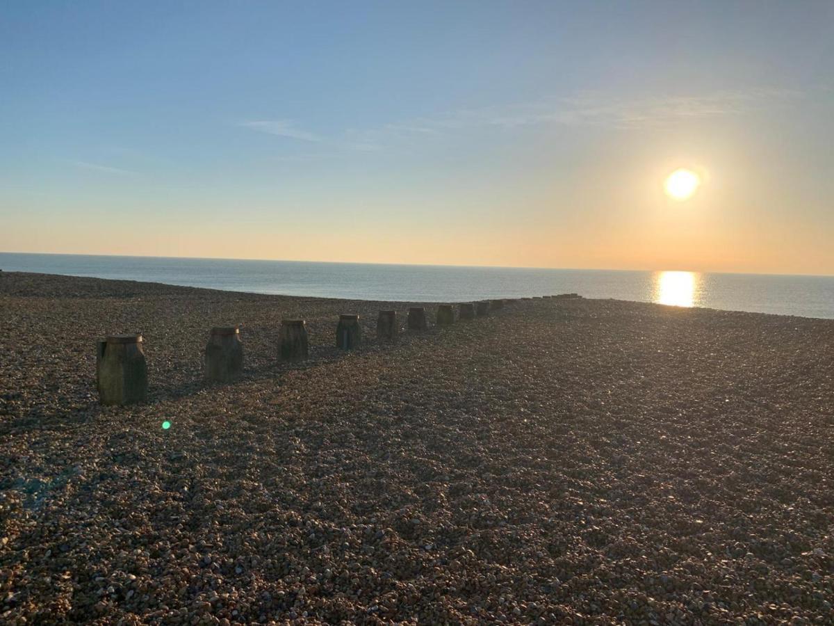 Luxury Beachfront Outstanding 2 Bedroom Eastbourne