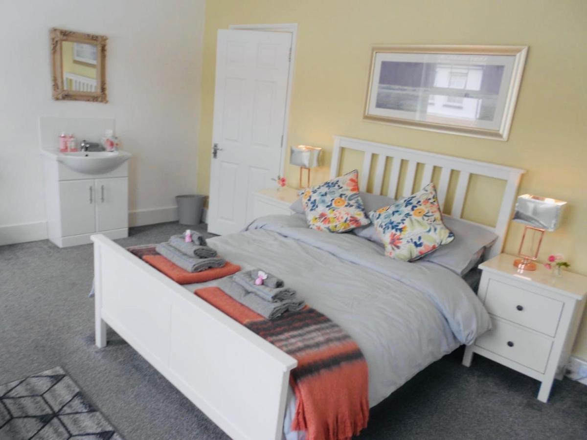 Beautiful Victorian Terraced House * Eastbourne
