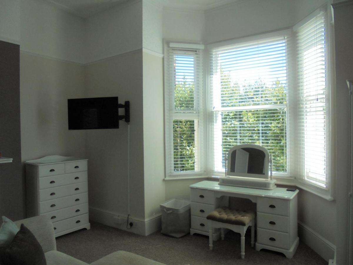 Views Apartment Eastbourne
