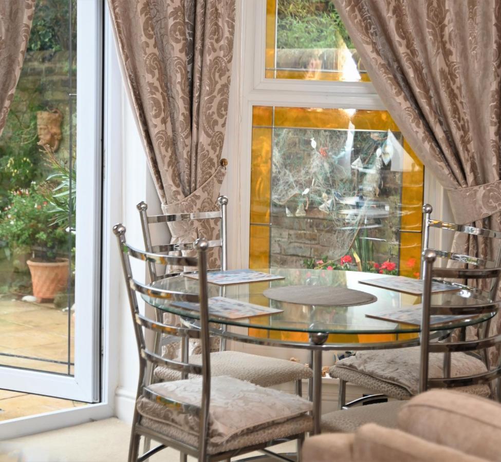 Apartment Spacious 3 Minutes To Beach *