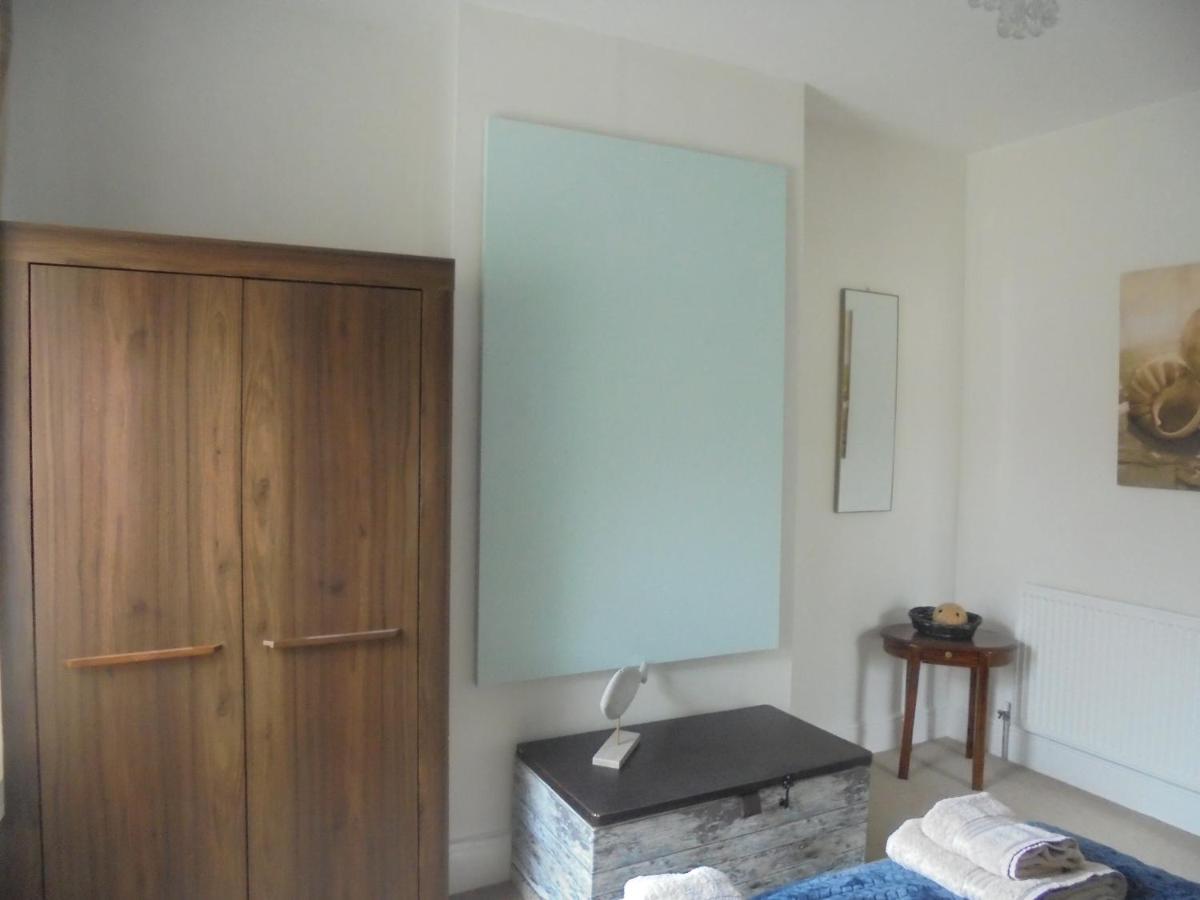 11b Beachside Apartment *