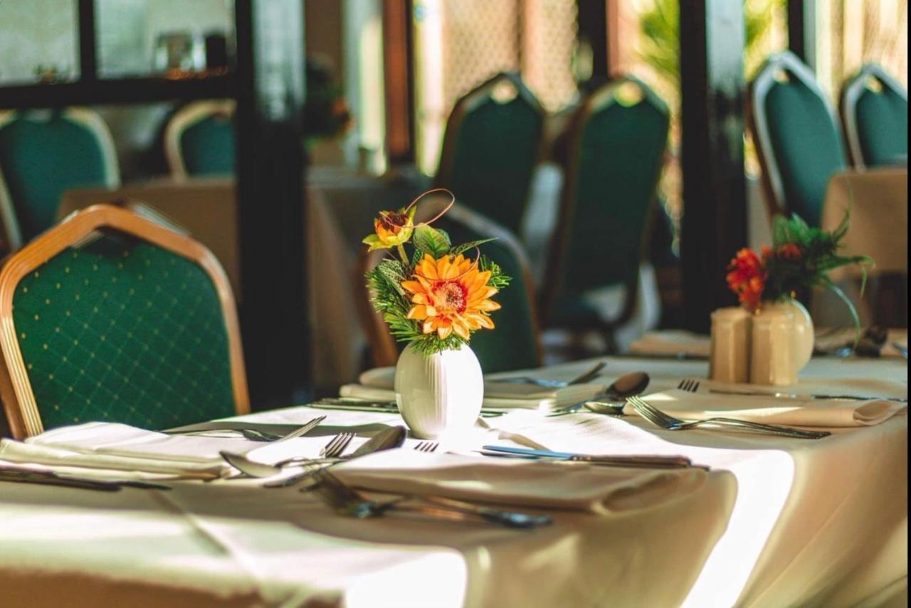 Boship Lions Farm Hotel, Sure Collection By Bw