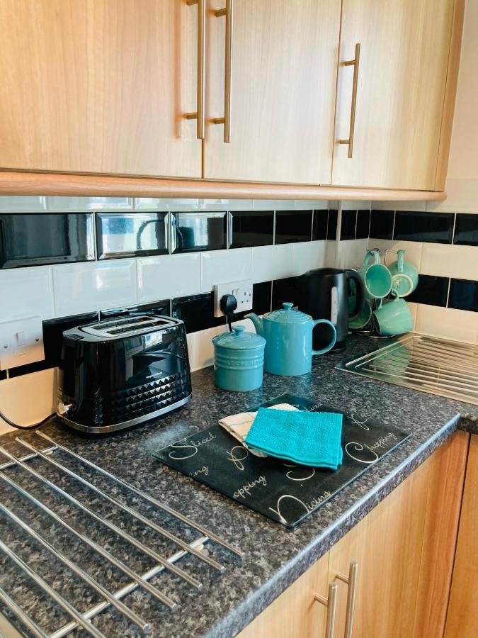 Stunning Seafront House With Garden And Private Parking Holiday home *
