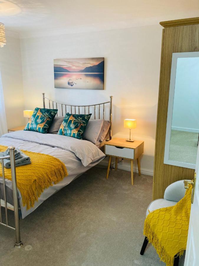 Stunning Seafront House With Garden And Private Parking Eastbourne