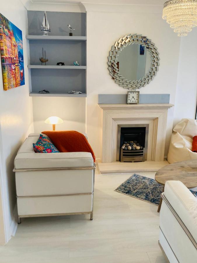 Stunning Seafront House With Garden And Private Parking Eastbourne