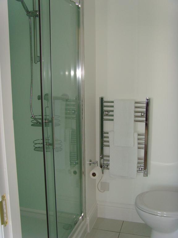 Breakers Bed & Breakfast Eastbourne