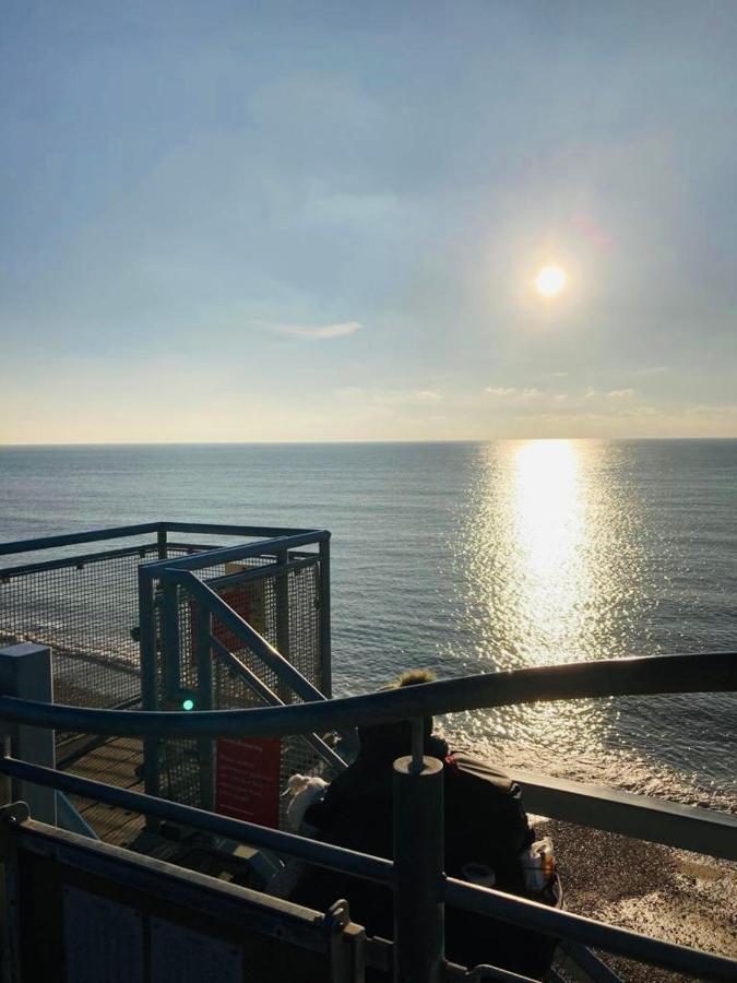 Stunning Seafront House With Garden And Private Parking Holiday home Eastbourne