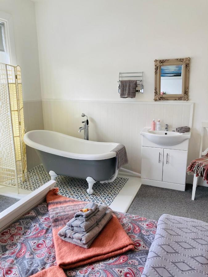 Beautiful Victorian Terraced House * Eastbourne