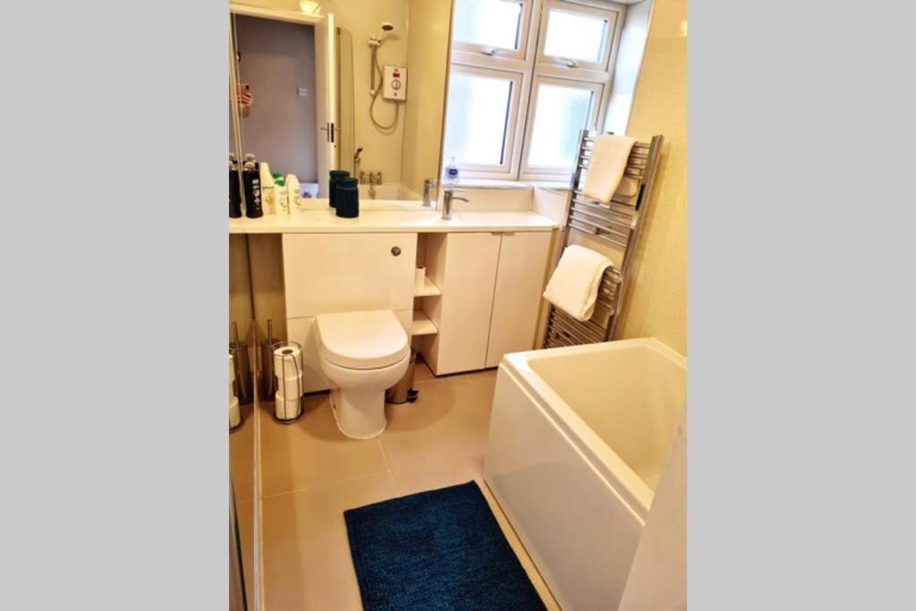Apartment Seaside Town In Great Location *