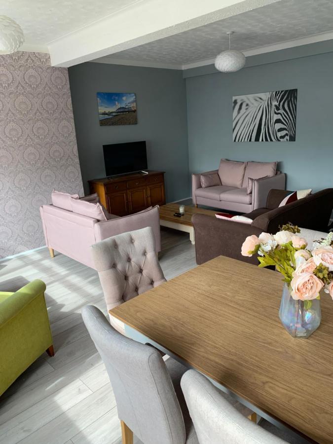 Town Centre Maisonette *