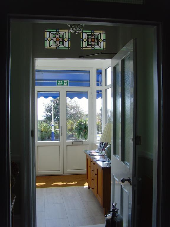 Breakers Bed & Breakfast Eastbourne