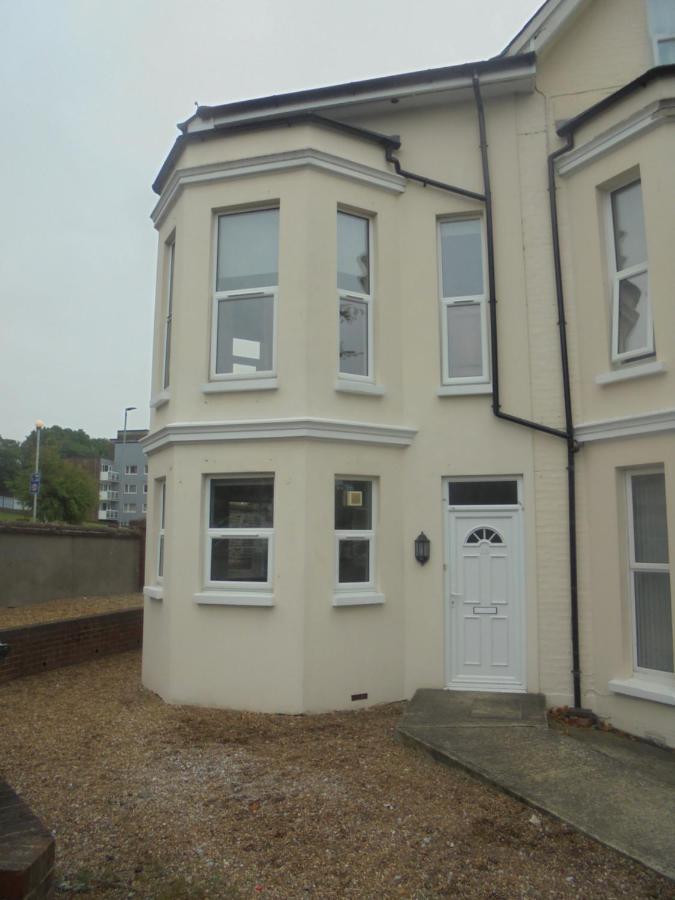 Kali Mera Eastbourne