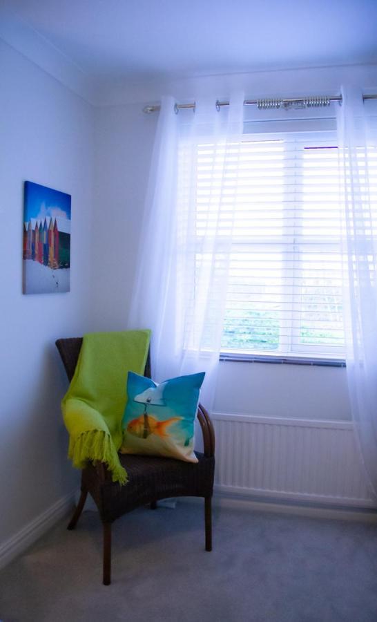 Stunning Seafront House With Garden And Private Parking Holiday home *