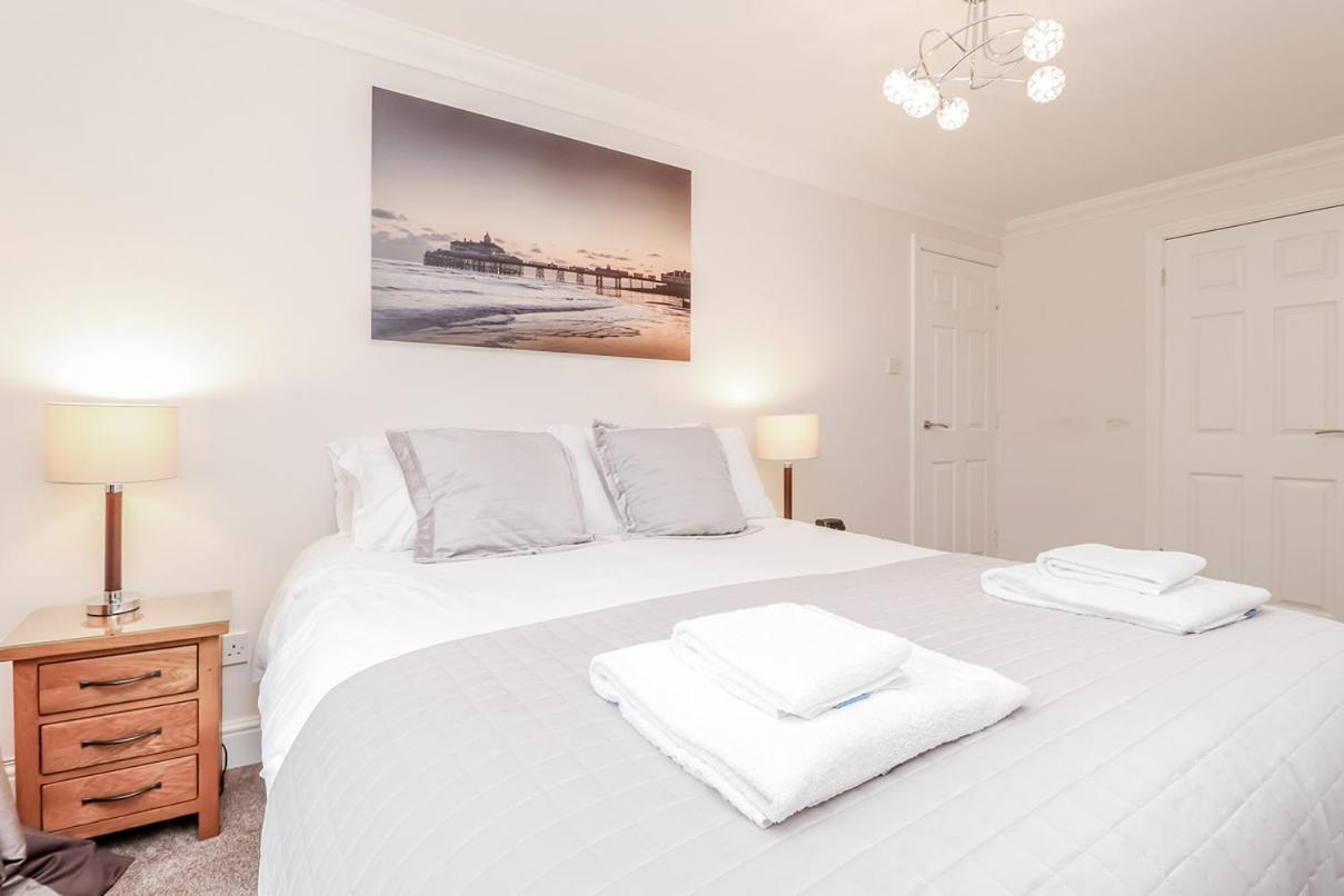 Apartment 3 Queens Gardens Sea View *