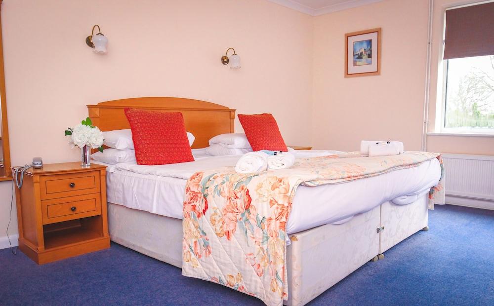Boship Lions Farm Hotel, Sure Collection By Bw Country house Eastbourne