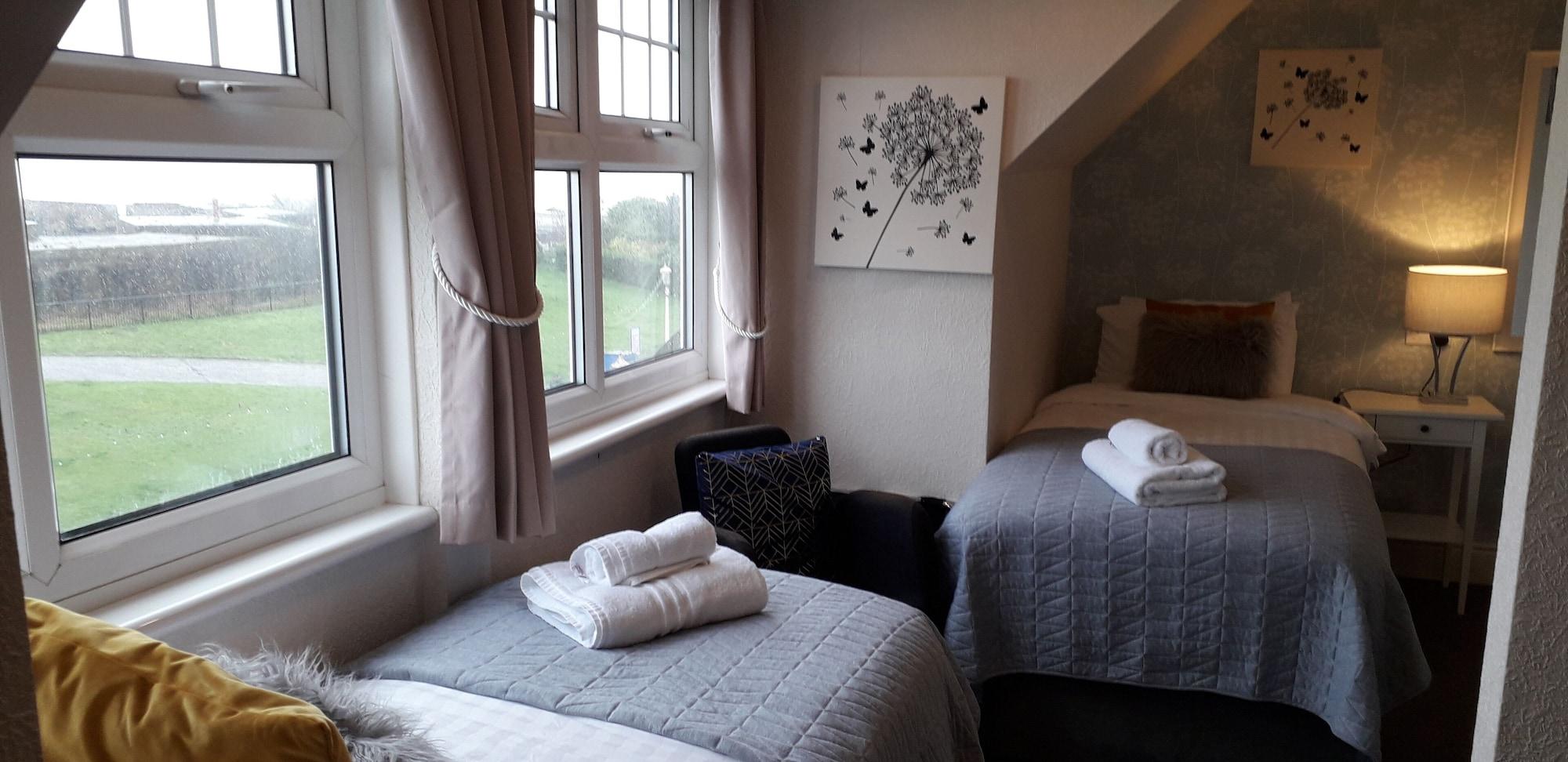 Ebor Guest house 3*
