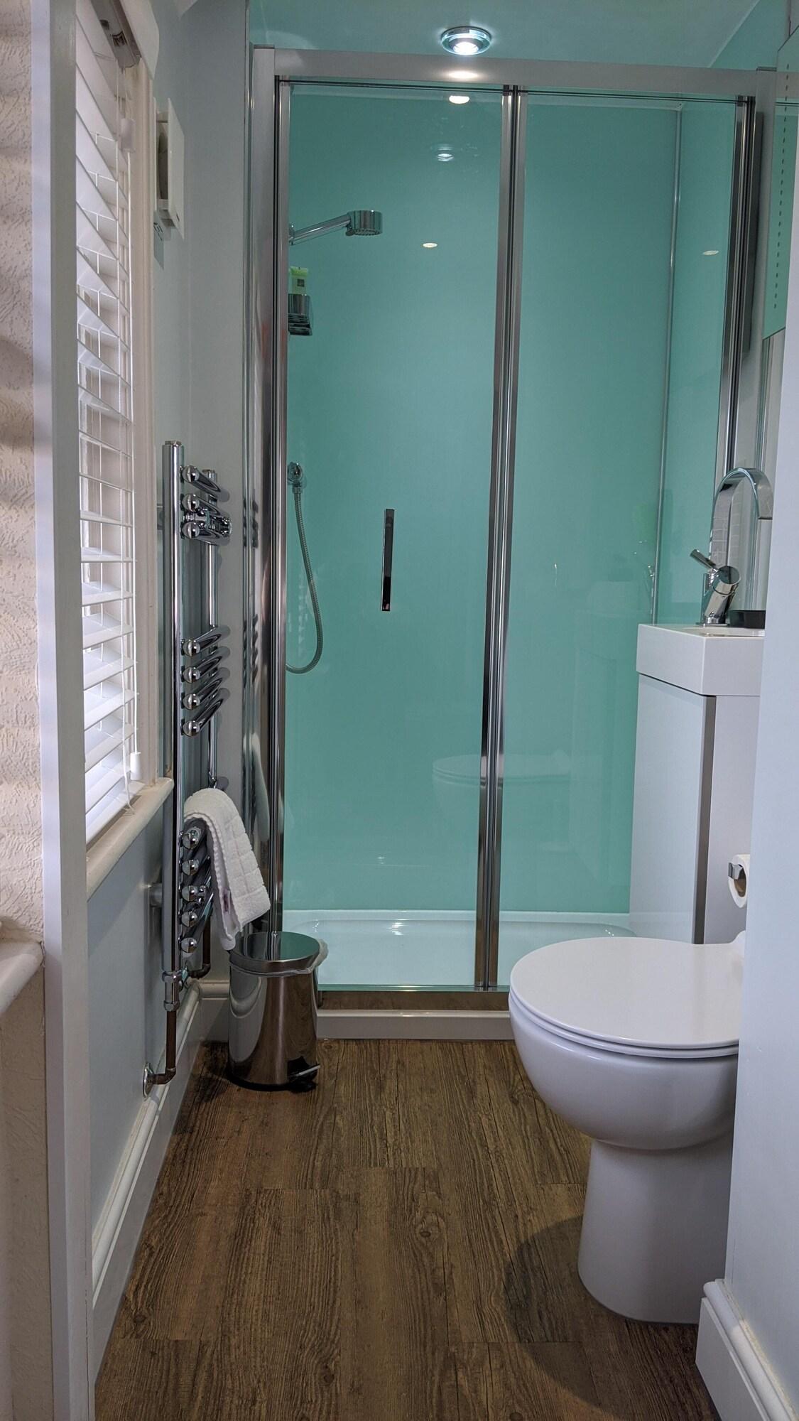 Ebor Guest house 3*