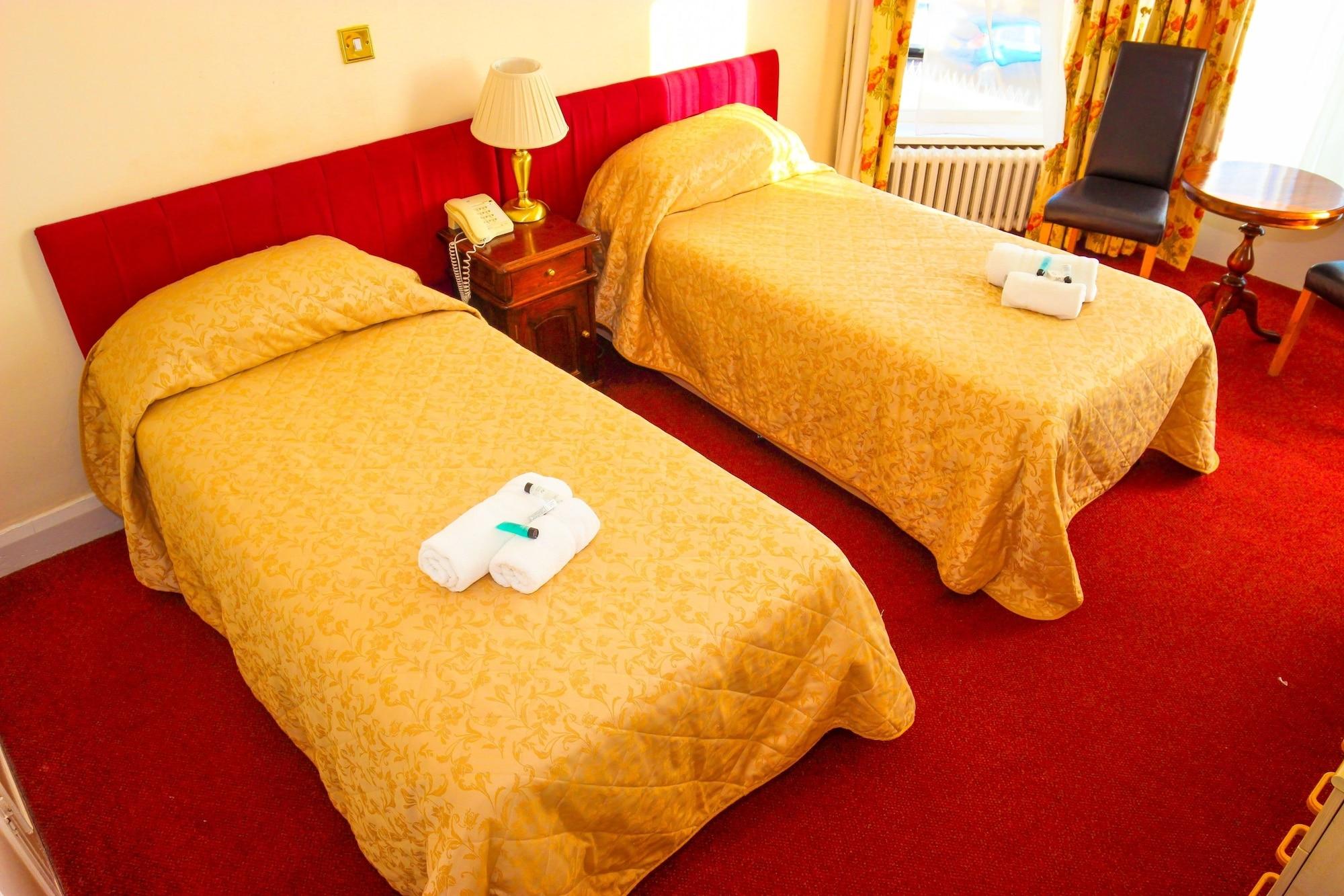 Hotel Albany Lions 3*