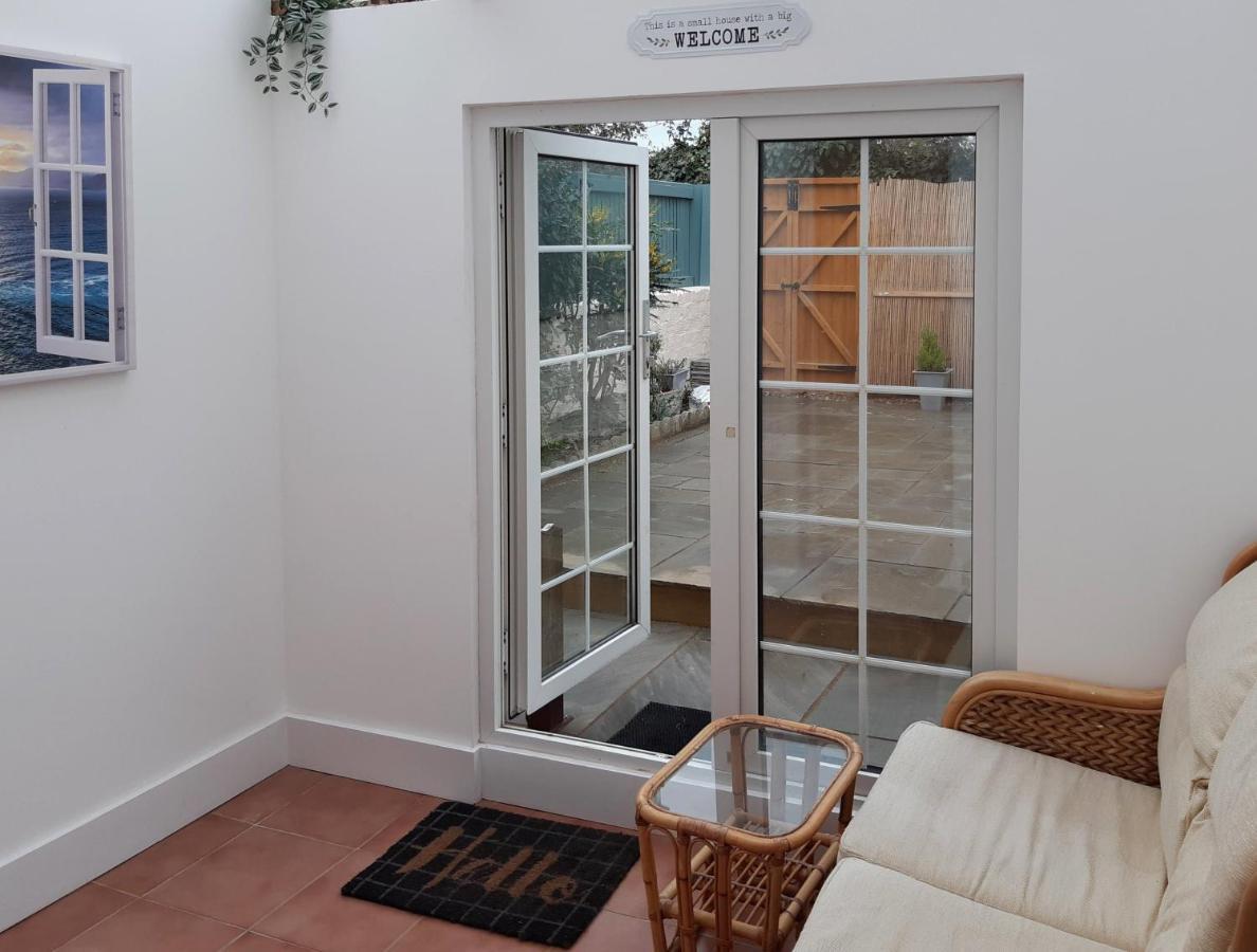 Welcoming 4 Bed In * Eastbourne