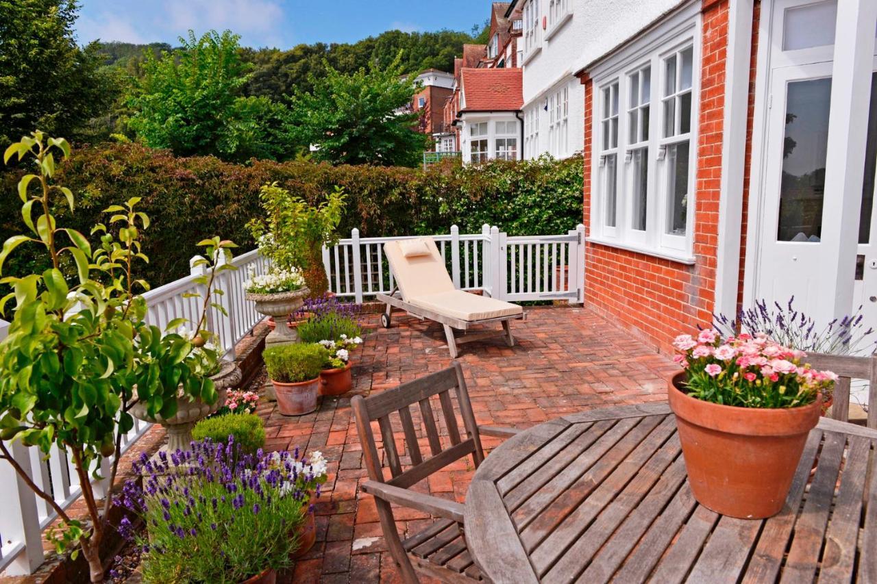 Veranda Views - Garden Flat With Scenic Views Apartment