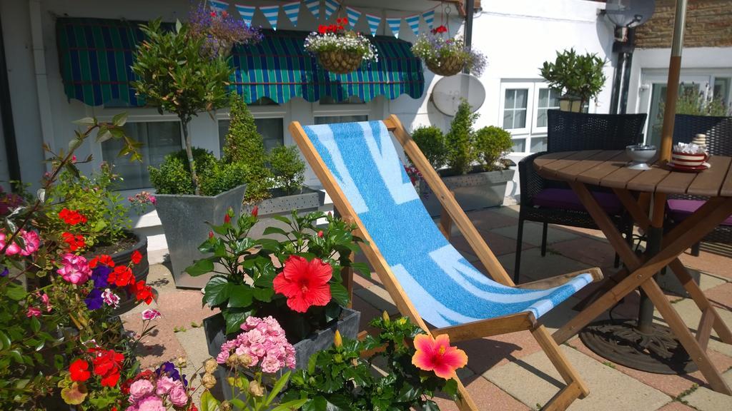 Ebor Guest house 3*