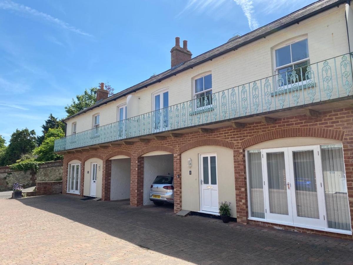 Holiday home Silverdale Mews