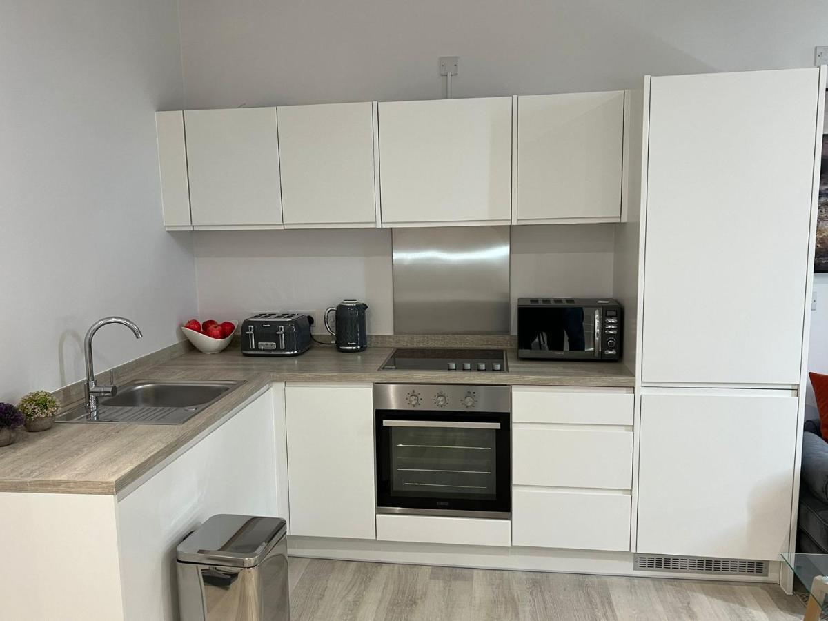 99 Apartment *