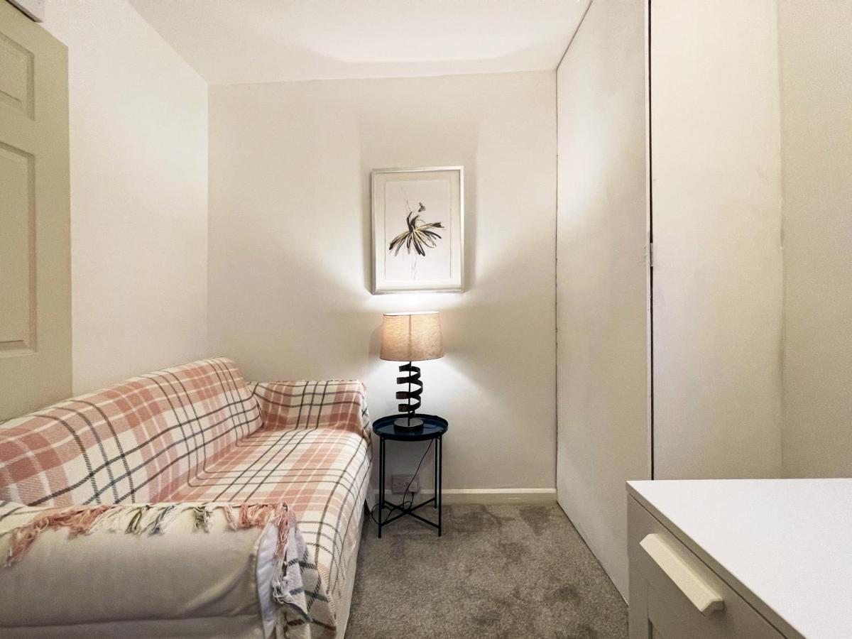 Russels Place Near Beach Holiday home Eastbourne