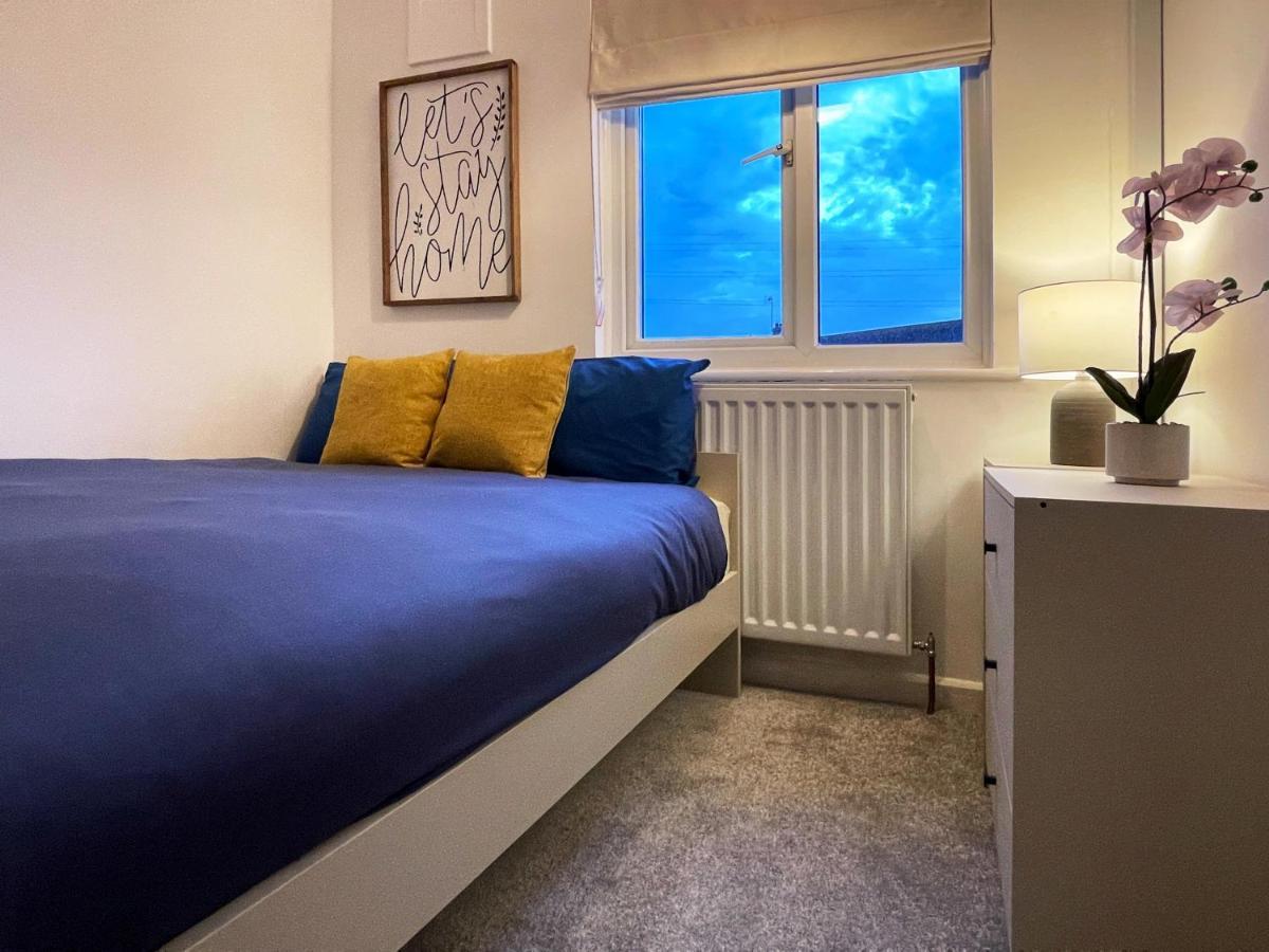 Russels Place Near Beach Holiday home *