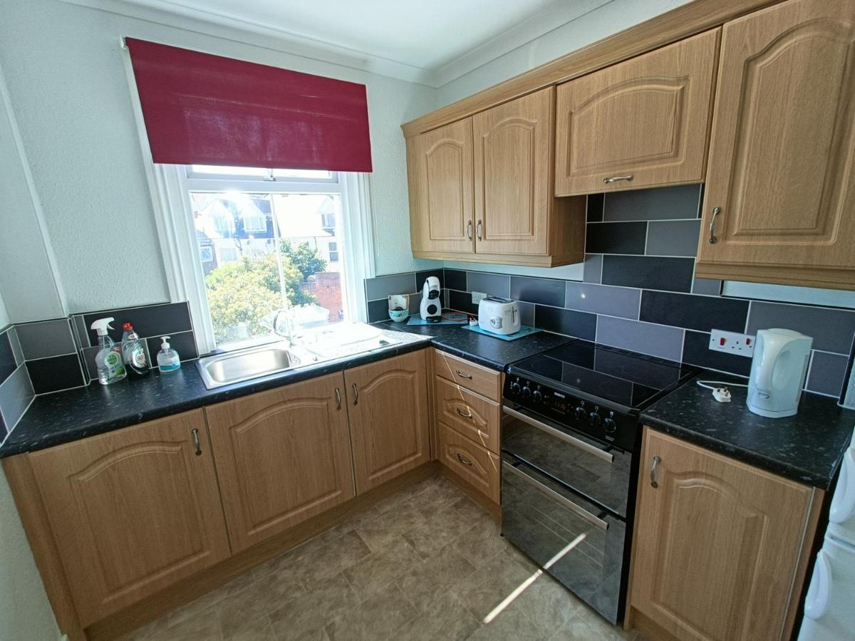 Swanky Pad-free Carpark. E-car Charger. Train Station 2m Walking * Eastbourne