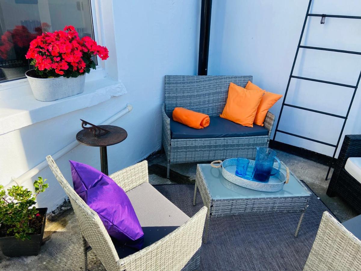 Holiday home Funky Cozy With Outside Space *