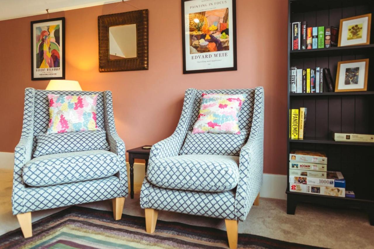Apartment Saffrons Sunset - Central, Chic 2nd Floor Flat Eastbourne