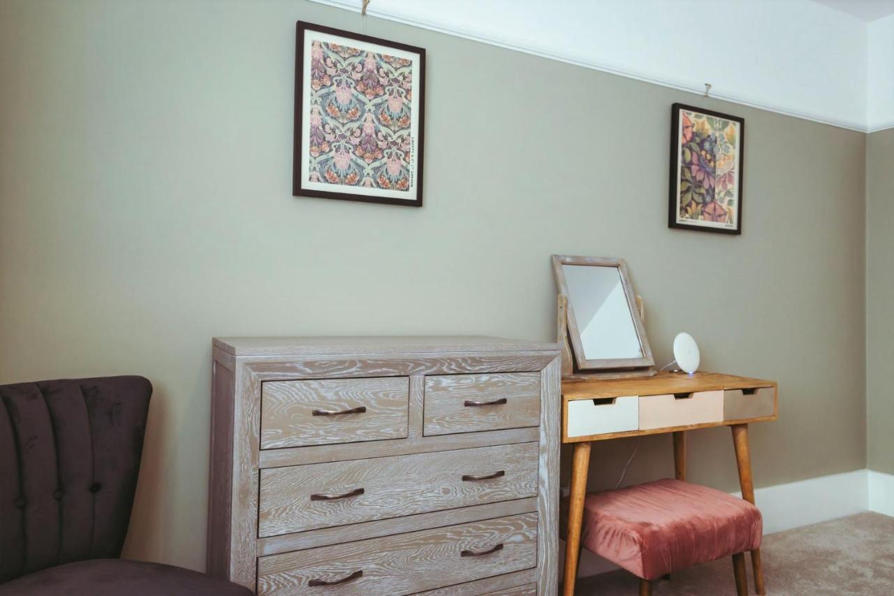 Apartment Saffrons Sunset - Central, Chic 2nd Floor Flat Eastbourne