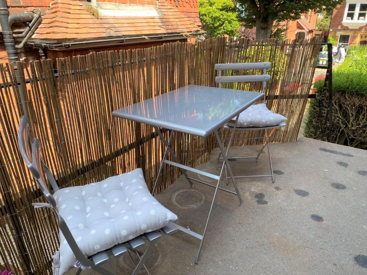 Saffrons Sunset - Central, Chic 2nd Floor Flat Apartment Eastbourne