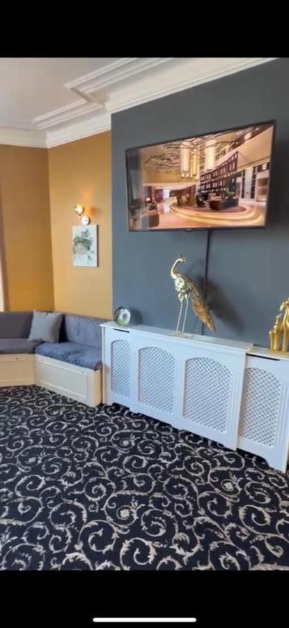 Oyo Marine Parade Hotel, Pier 2* Eastbourne