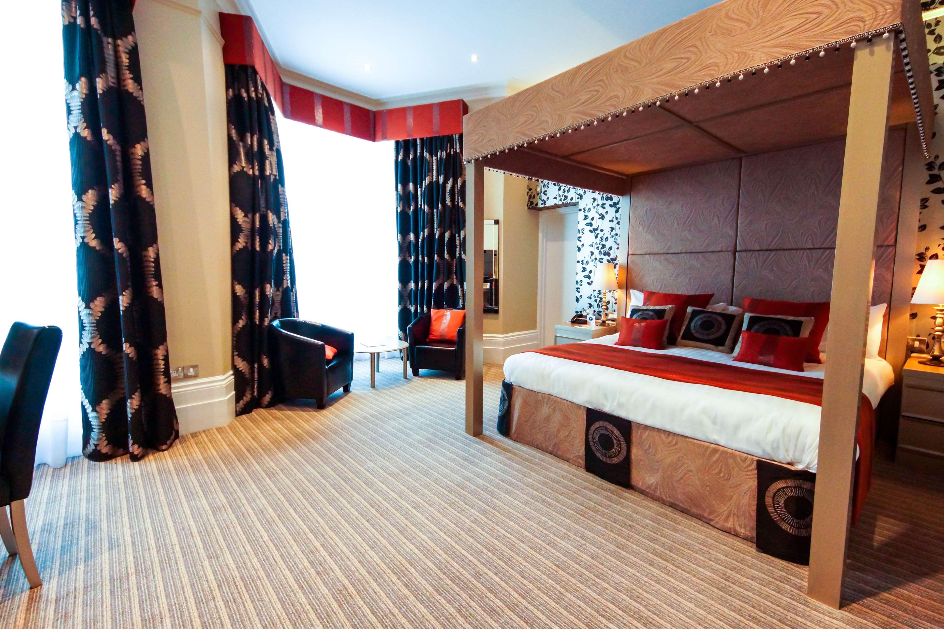 Western York House 3*