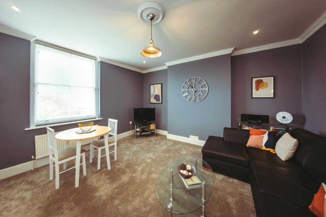 Stylish, Central, Adults-only 1-bed Hideaway Eastbourne