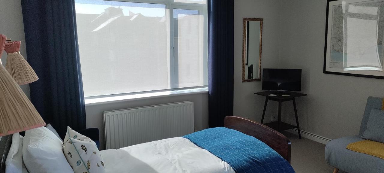 Apartment Dress Circle