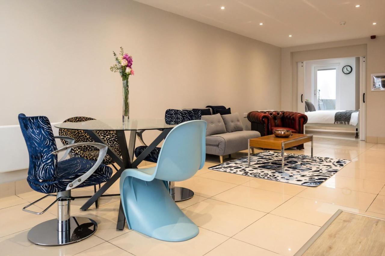 Hairbnb - Stylish And Apartment Eastbourne