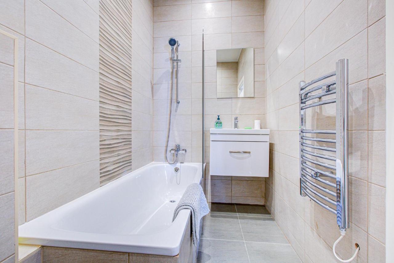 Apartment Spacious And Modern 1 Bed 1 Bath In The Heart Of Eastbourne