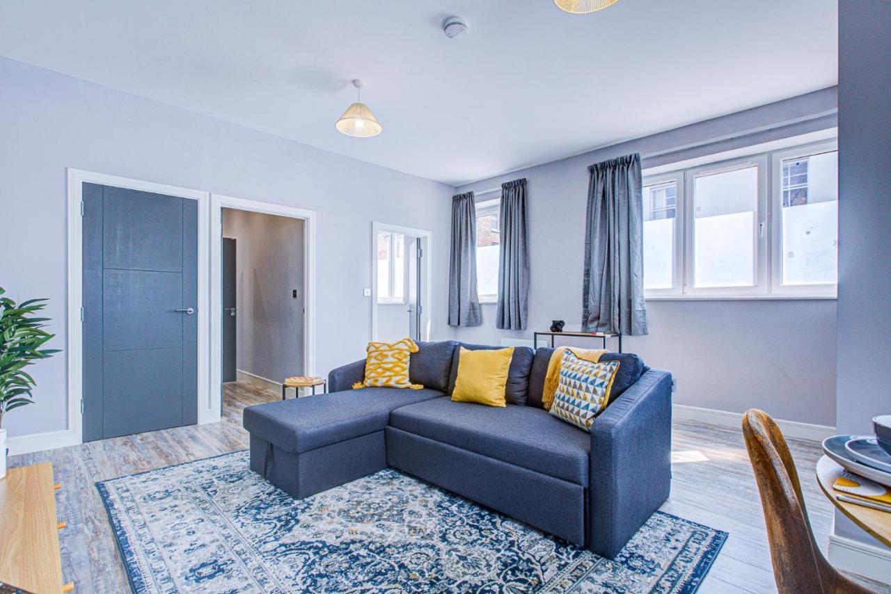Apartment Spacious And Modern 1 Bed 1 Bath In The Heart Of