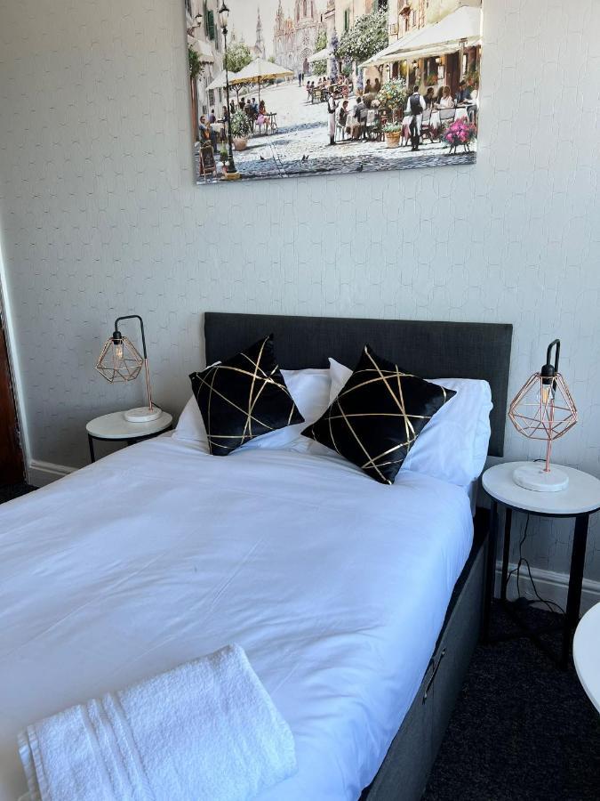 Oyo Marine Parade Hotel, Pier 2* Eastbourne