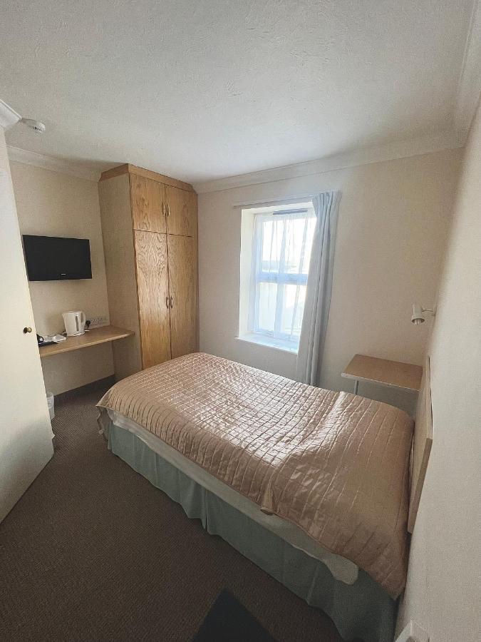 Riviera 3* Eastbourne