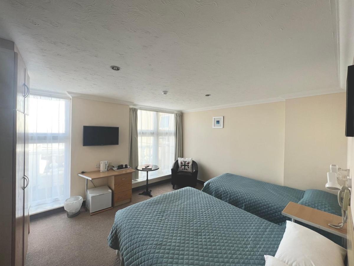 Riviera 3* Eastbourne