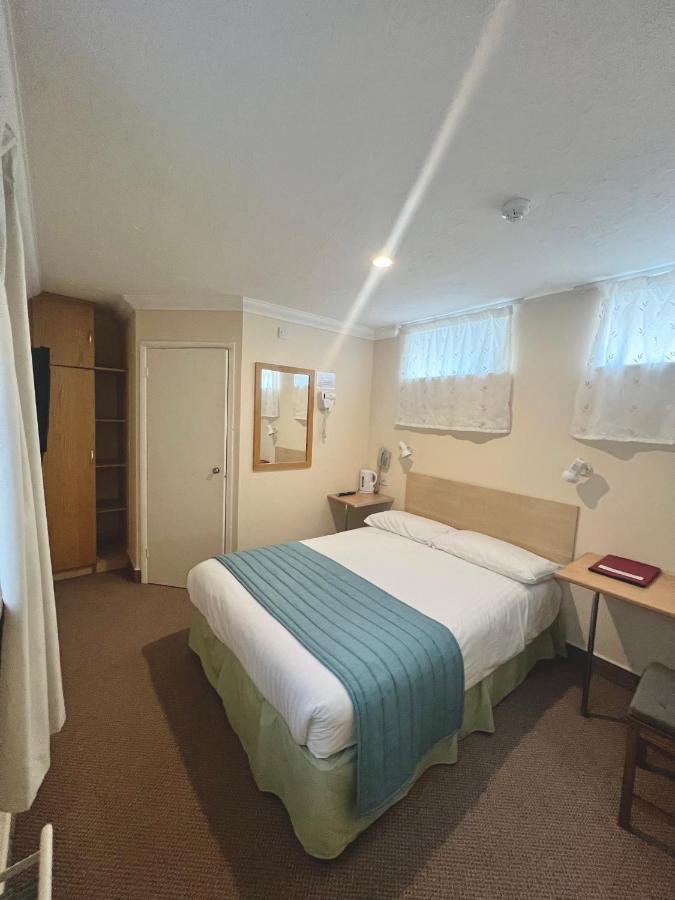 Riviera 3* Eastbourne